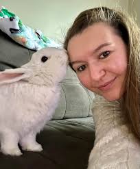 Just some morning kisses with my favorite Bubbles Bun 😘💨❤️