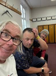 HI EVERYONE AND A BIG HELLO TO OUR NEW MEMBERS HERE AT THE BIG OGGIE GOLF  CLUBHOUSE. PLEASE MAKE YOURSELVES AT HOME AND POST WHENEVER YOU LIKE. THIS  IS A UNIQUE GOLFING