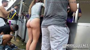 Weekleywankcandidcomp8.0-8.9 - EPORNER