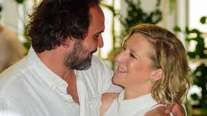 Lara gessler na piątkowy charytatywny bal fundacji tvn zabrała swojego nowego partnera. Lara Gessler I Piotr Szelag Zareczeni Pokazali Romantyczne Zdjecie Z Lozka Foto Radio Zet