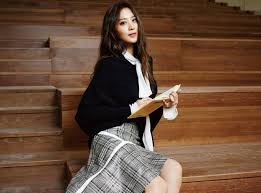 People who liked claudia kim's feet, also liked Claudia Kim To Star In Fantastic Beasts Sequel Entertainment The Jakarta Post