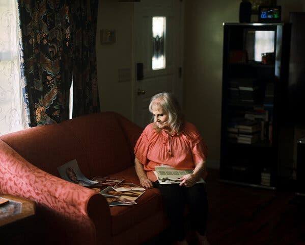 Pike Said She Rued a Grisly Crime. The Victim's Mother Wants Her Dead. - The New York Times