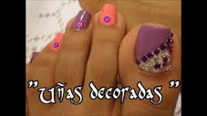 Estas decoraciones estan sensacionales y puedes mostrarlas usando tus sandalias favoritas. Unas De Los Pies Decoradas Con Piedritas Diseno Facil Easy Toe Nail Art With Stones Gems Youtube