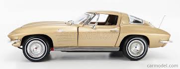 As with all corvettes, the key to value is. Autoworld Amm1222 06 Masstab 1 18 Chevrolet Corvette Stingray Coupe 1963 Gold Met