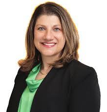 Janet Guyer's Instagram, Twitter & Facebook