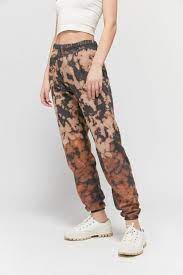 It gives you a fun, reversed effect, and today i'm showing you exactly how to do it. Urban Renewal Recycled Desert Tie Dye Sweatpant Tie Dye Sweatpants Tie Dye Fashion Tie Dye Diy