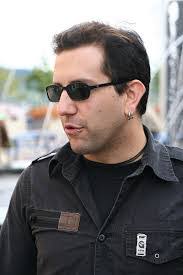 Tom Wisniewski's Instagram, Twitter & Facebook