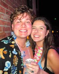 a year full of making memories with my favorite people 🫶🏻🥂✨