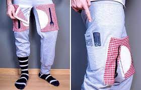 Tu asculti manele…si eu sa zic…lasa ma, gusturile nu se. Gusturile Nu Se Discuta Ciudatenii Vestimentare Cei Mai Excentrici Pantaloni Din Lume