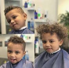 The faded hairstyle with a side part is one of the cutest ways to style your toddler's hair. Curly Frisur Kleinkind Boy Neue Frisuren Boys Haircuts Toddler Haircuts Boys Curly Haircuts Kids