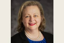 Lisa Peterson's Instagram, Twitter & Facebook