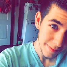 Danielle Loomis (@dloomis34)