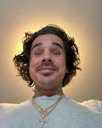 Eric Hagopian's Instagram, Twitter & Facebook