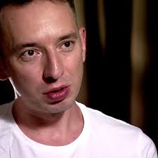 Adam Konkol z zespołu "Łzy" ma raka. O tym jak zdiagnozowano nowotwór  poinformował na Facebooku