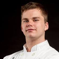 Jarrod Everett's Instagram, Twitter & Facebook