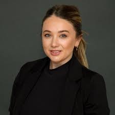 Becky Emery's Instagram, Twitter & Facebook