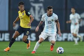 Il match si gioca alle 12.05, un orario inconsueto dovuto al fuso orario che ci divide dall'australia, che impedirà a molti appassionati di vedere la partita in diretta su sky, l'unico servizio che ne ha i diritti tv grazie a fox sports che manderà in onda anche la replica in. La Finale Di Copa America Argentina Brasile Quando E Dove Vederla