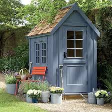 Un Printemps Dynamique Avec Les Deux Nouvelles Peintures D Exterieur De Little Greene Cabanon De Jardin Abri De Jardin Plans D Abris