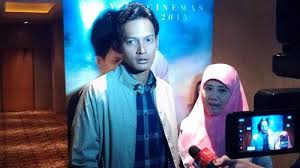 Dia tidak berpikir itu akan bahagia untuk dua orang yang tidak terpengaruh untuk diikat bersama. Novel Surga Yang Tak Dirindukan Sukses Jadi Film Asma Nadia Segera Tulis Sambungan Cerita Tribunnews Com Mobile