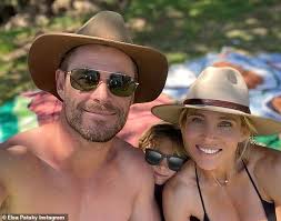 Elsa lafuente medianu (born 18 july 1976), known professionally as elsa pataky, is a spanish model and actress. Elsa Pataky Shares Graphic Live Birth On Instagram Newscolony