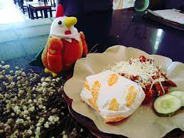 Geprek bensu merupakan sebuah waralaba ayam geprek makanan cepat siap saji yang dimiliki oleh aktor ruben onsu selaku ceo pt onsu pangan perkasa (opp) yang didirikan pada 17 april 2017. Geprek Bensu Lamongan Nyumbani Facebook