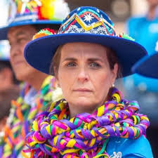 Hania Pérez de Cuéllar (@HPerezDeCuellar)