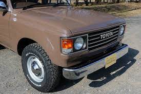 ランクルのある お洒落なインテリア雑貨店 d f s ダルトン ファクトリーサービス町田 ジムニー 雑貨店 ダルトン