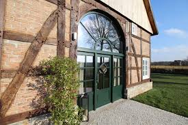 Das Neue Deelentor Umbau Und Instandsetzung Eines Fachwerkhaus Scheunentor Glas Fachwerkhauser Fachwerkhaus Sanieren Scheunenhaus