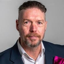 Michael Escue's Instagram, Twitter & Facebook