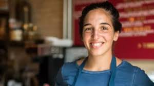 En su primer domingo como presidente, Joe Biden desayunó en el restaurante  de una argentina