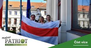 Průměrná nadmořská výška je 280 m, průměrné roční srážky 646 mm. Historicka Beloruska Vlajka Zavlala Z Budovy Magistratu Prazsky Patriot