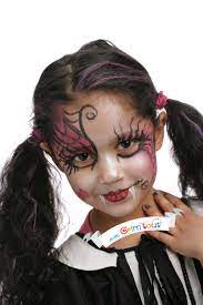 C'est pour cela que l'on vous propose cette gamme indispensable, c'est un kit de maquillage pour. 31 Idees De Maquillage D Halloween Maquillage A L Eau Maquillage Grim Tout