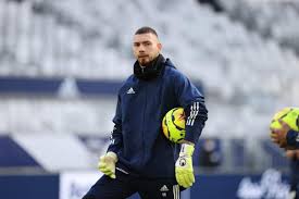 Compositions De Brest Bordeaux Cibois Titulaire Seri Sur Le Banc L Equipe