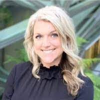 Kelly Hedden's Instagram, Twitter & Facebook