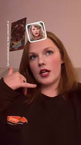 Amy Mcclelland's Instagram, Twitter & Facebook