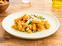 Fusilli Rote Linsen Mit Pesto Und Zucchini Von Barilla Chefkoch Fusilli Rezepte Lebensmittel Essen