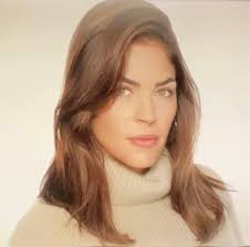 Let's Chat Michael stayed with us! Michael would rather move to another  country than let Drew care for his children. Everyone agrees except Carly.  I think Carly gave Michael great advice. While