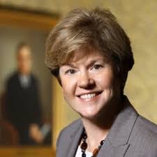 Linda Dewberry's Instagram, Twitter & Facebook