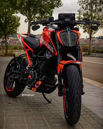 Learn about the ktm 125 duke specifications. Flying Dogg On Instagram If Any Of You Are Interested In The Decal Kit Check Radicalracing Official Ktm Bike Pic Ktm Duke