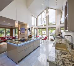 Luxus Kuche Mit Kochinsel Inneneinrichtung Weberhaus Villa Hausbaudirekt De Weber Haus Luxuskuchen Luxurioses Wohnen