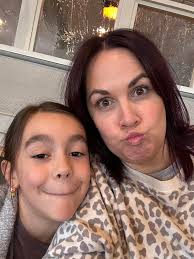 Introduction of a married mom in the dull women's club