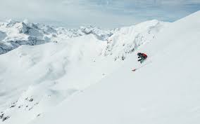 Austria's vincent kriechmayr celebrates after winning an alpine ski, men's world cup downhill, in wengen, switzerland, saturday. Jacoba Kriechmayr Mit Mama Habe Ich Einen Deal Vereinbart Urfahr Umgebung