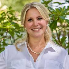 Meet Bonnie Beth Bedell