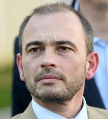 Son petit chien tué par trois molosses, elle témoigne