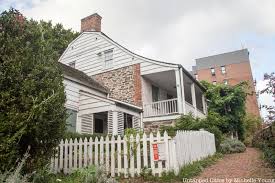 Today, they are for that, but also because they look so gosh darn cute. 12 Of The Last Remaining Wooden Houses In Manhattan Page 2 Of 12 Untapped New York