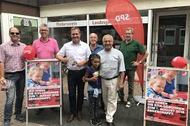 Überspitzt gesagt besteht niedersachsen aus kühen und autos. Gudio Pott Informiert Eltern Vor Ort Kita Gebuhren In Niedersachsen Endlich Abgeschafft Guido Pott