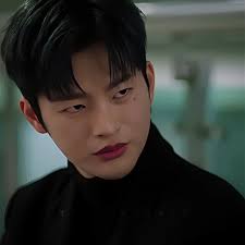 Exploring Kang Tae Oh's Charisma in Doom At Your Service