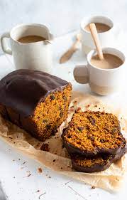 Der letzte kürbis aus meinem garten ist tatsächlich nachgereift und war am wochenende schön orange. Kurbis Kasten Kuchen Mit Schokolade Meine Kuechenschlacht