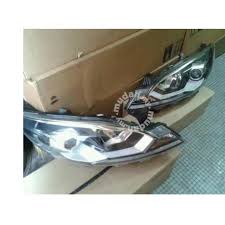 Jika lampu minyak enjin kereta (oil pressure warning) atau turut dikenali sebagai lampu aladin menyala pada meter kereta, ia menandakan enjin kereta anda kini berfungsi dengan kuantiti minyak enjin yang minimum. Proton Iriz Head Lamp Lampu Depan Auto Accessories On Carousell