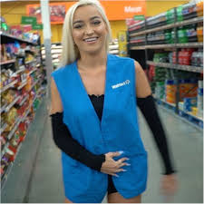 No one expects you to show up at walmart in a tux or ball gown, but it should go without saying that it's best to at least be presentable when in public. Hilarious Photos That Real Walmart Shoppers Caught On Camera